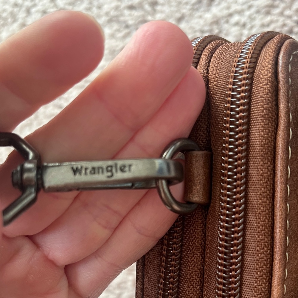 Wrangler Vegan Leather Crossbody Cell Phone Purse - Picture 5 of 8